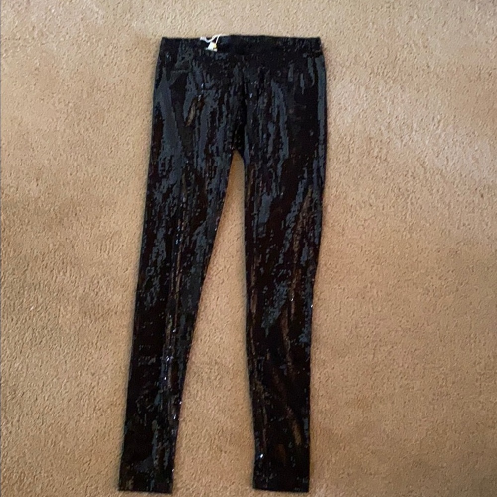 Black sequenced leggings